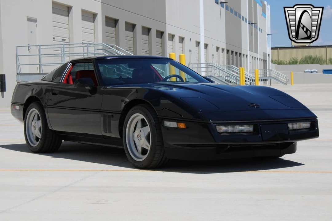 1990 Chevrolet Corvette C4 - Image 5 of 12