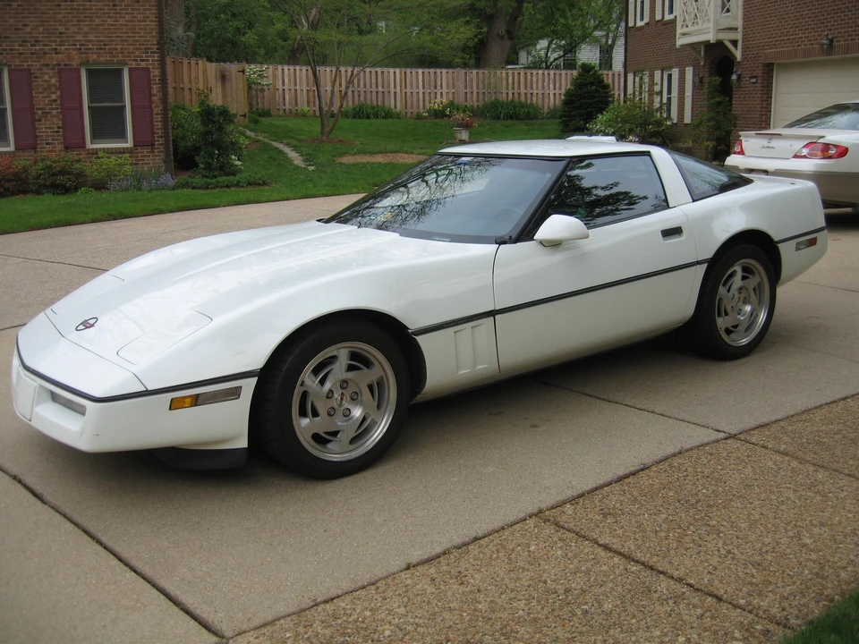1990 Chevrolet Corvette C4 - Image 2 of 5