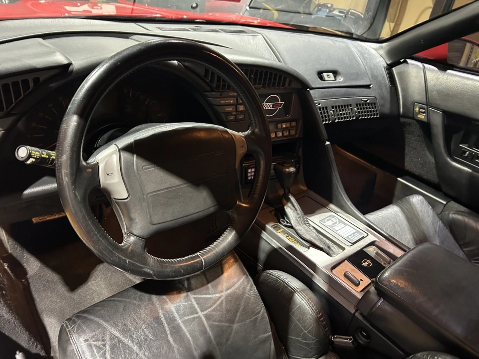 1990 Chevrolet Corvette C4 - Image 14 of 28