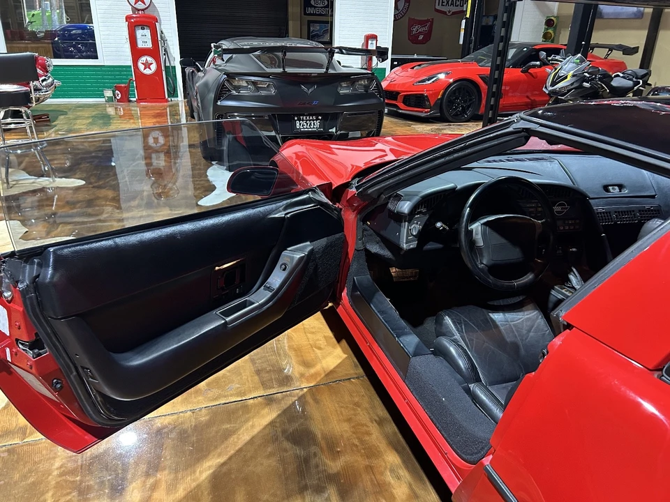 1990 Chevrolet Corvette C4 - Image 12 of 28