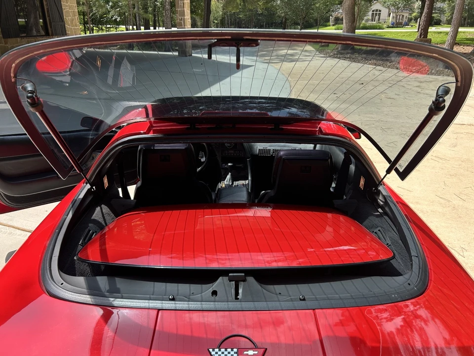 1990 Chevrolet Corvette C4 - Image 23 of 28