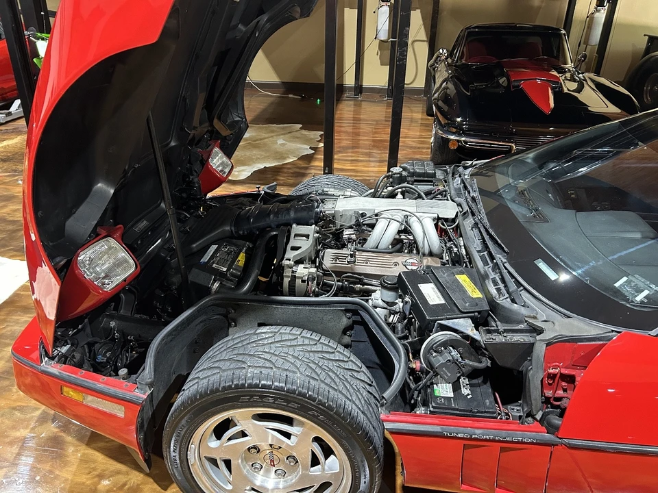 1990 Chevrolet Corvette C4 - Image 24 of 28