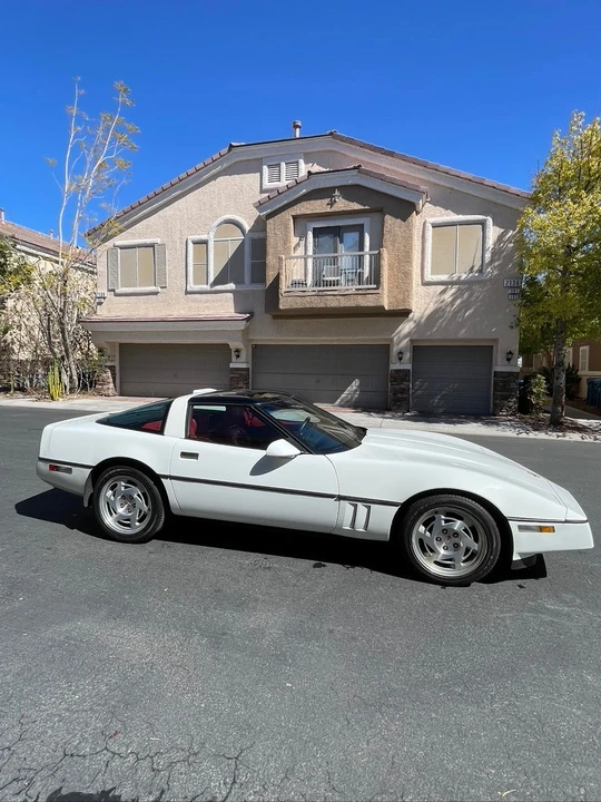 1990 Chevrolet Corvette C4 - Image 5 of 21