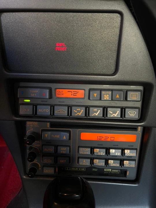 1990 Chevrolet Corvette C4 - Image 10 of 21