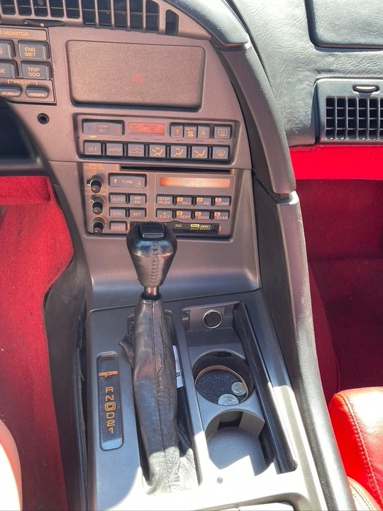 1990 Chevrolet Corvette C4 - Image 9 of 21
