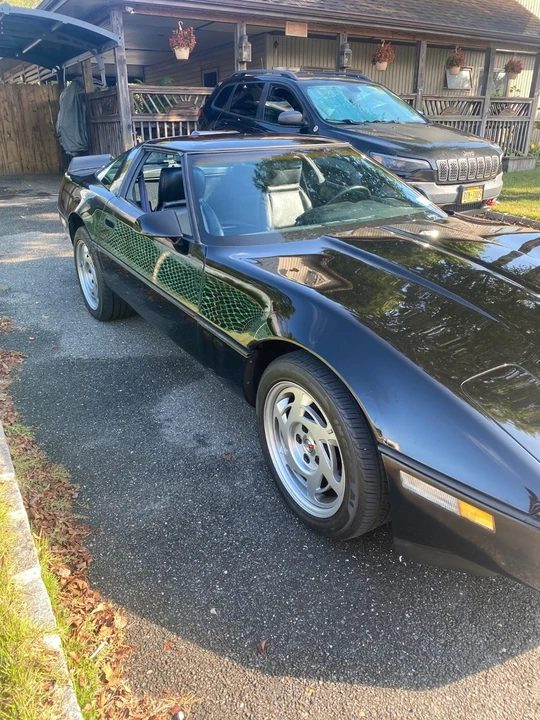 1990 Chevrolet Corvette C4 - Image 2 of 20