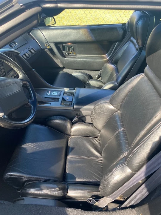 1990 Chevrolet Corvette C4 - Image 5 of 16