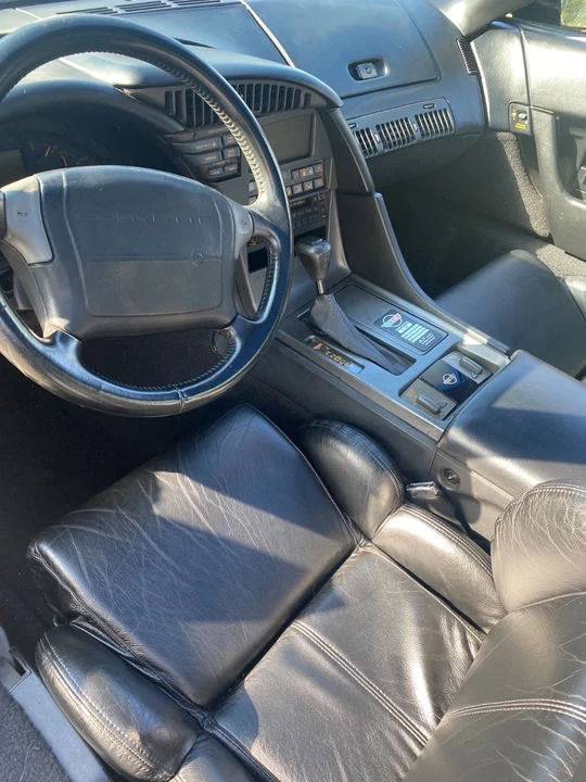 1990 Chevrolet Corvette C4 - Image 6 of 16