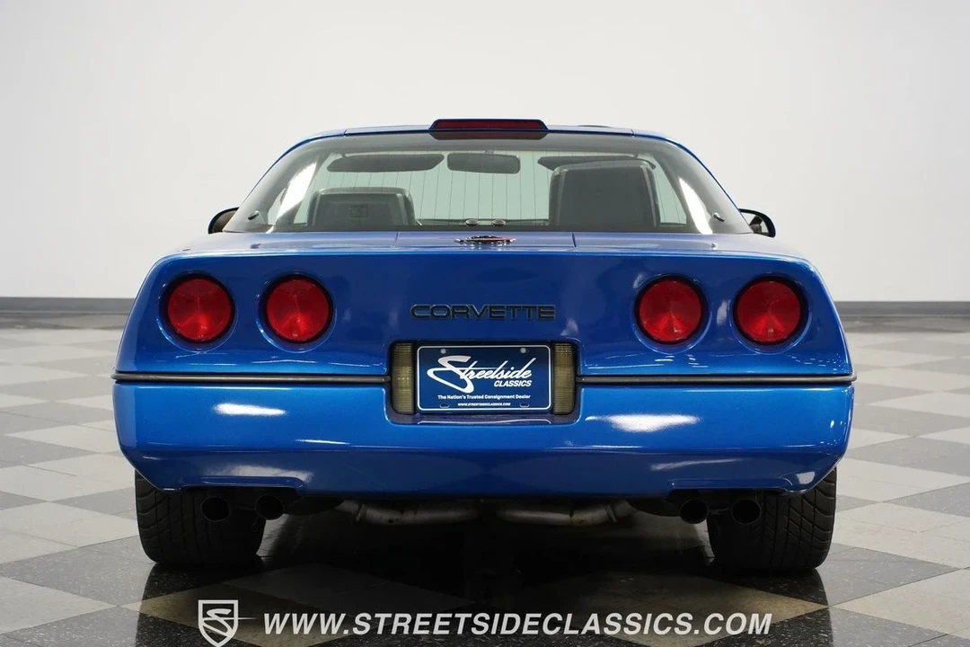 1990 Chevrolet Corvette C4 - Image 11 of 12