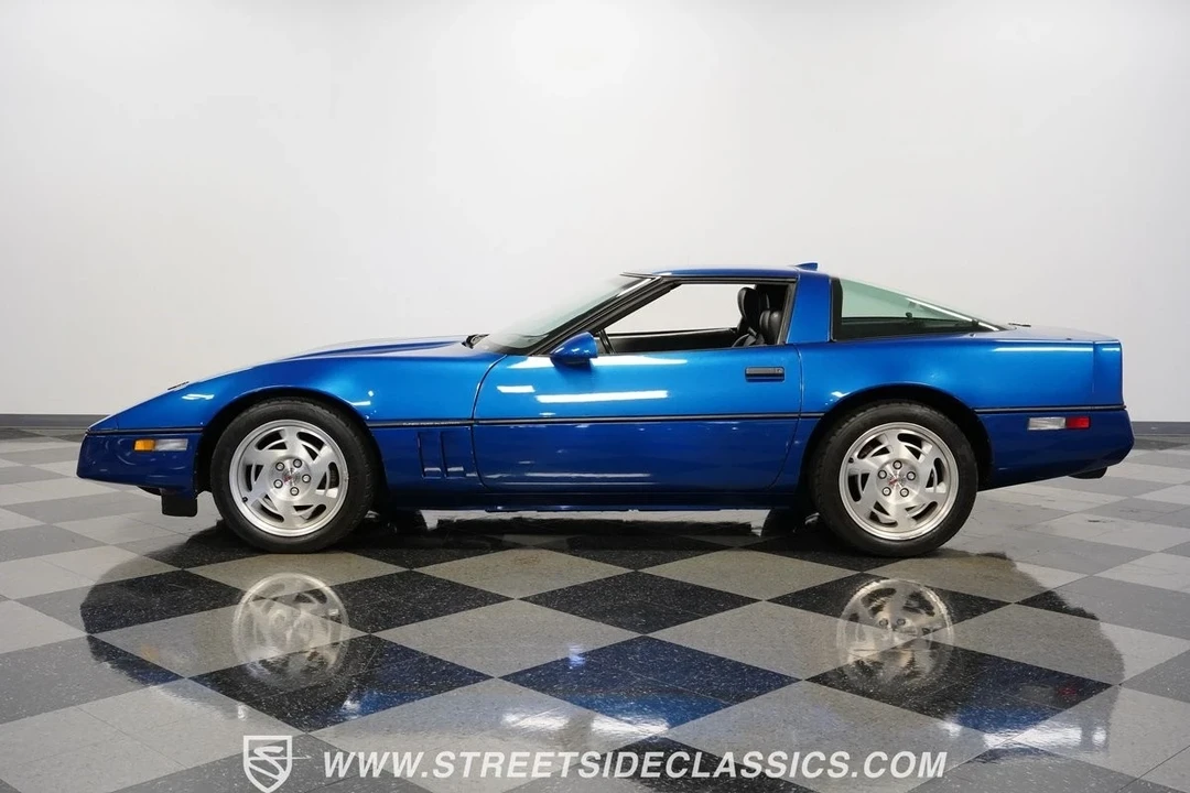 1990 Chevrolet Corvette C4 - Image 3 of 12