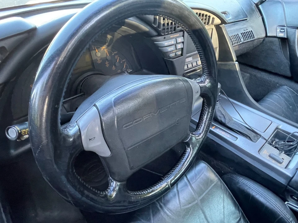 1990 Chevrolet Corvette C4 - Image 14 of 31
