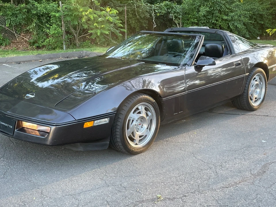 1990 Chevrolet Corvette C4 - Image 26 of 31