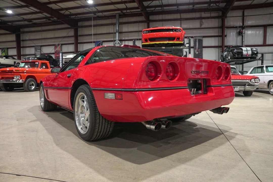 1990 Chevrolet Corvette - Image 6 of 31