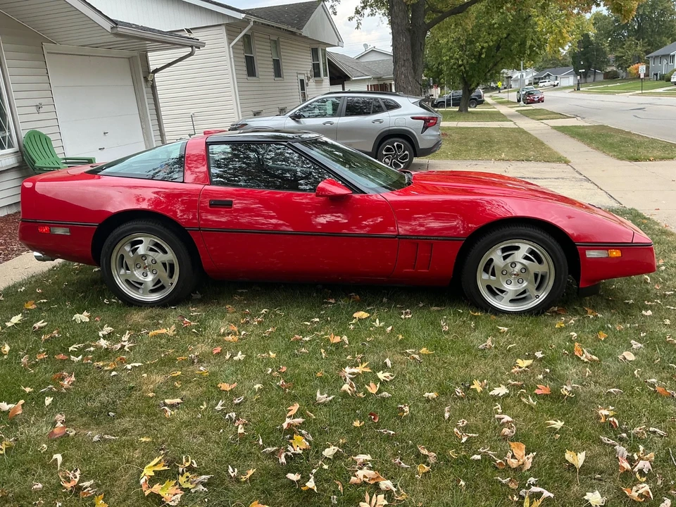 1990 Chevrolet Corvette C4 - Image 2 of 21