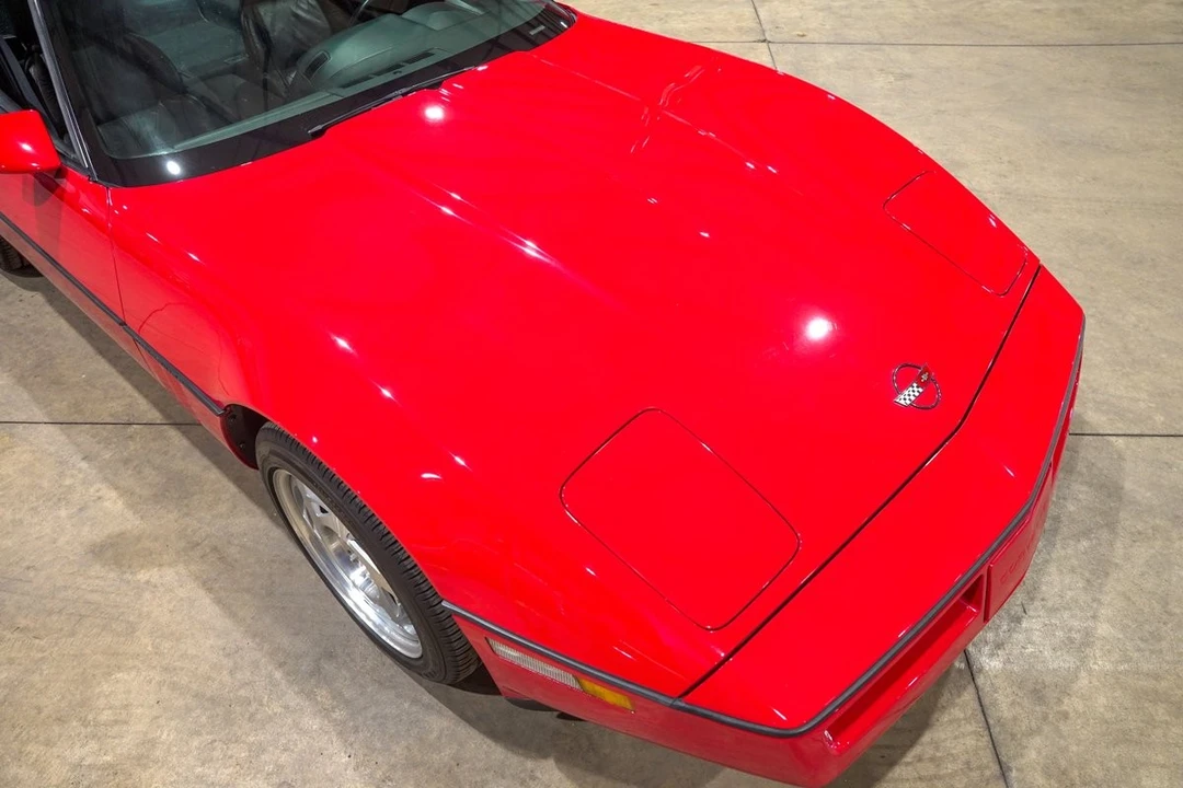 1990 Chevrolet Corvette - Image 18 of 31