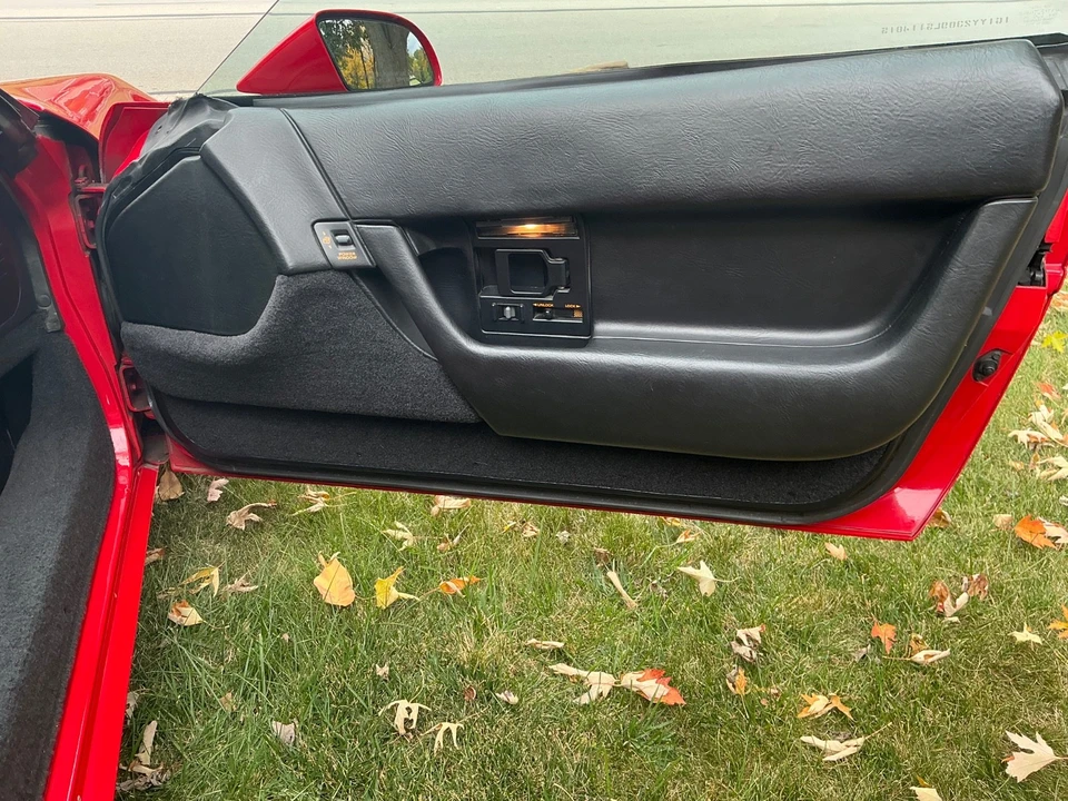 1990 Chevrolet Corvette C4 - Image 11 of 21