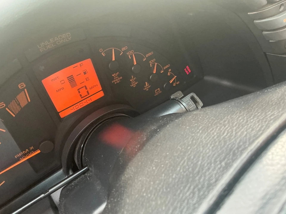1990 Chevrolet Corvette C4 - Image 14 of 21