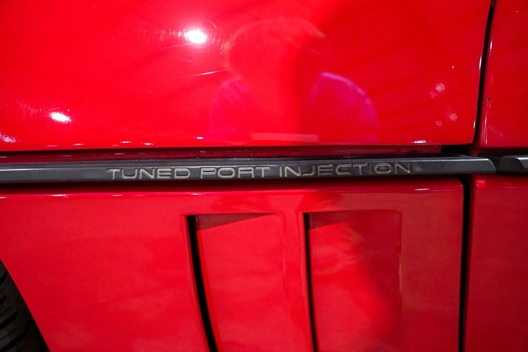 1990 Chevrolet Corvette - Image 27 of 31