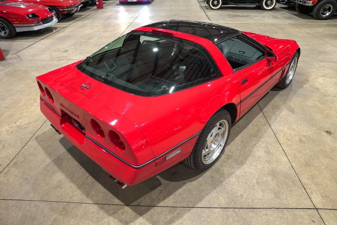1990 Chevrolet Corvette - Image 17 of 31