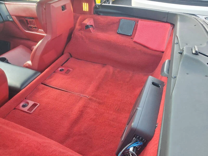 1990 Chevrolet Corvette C4 - Image 24 of 31