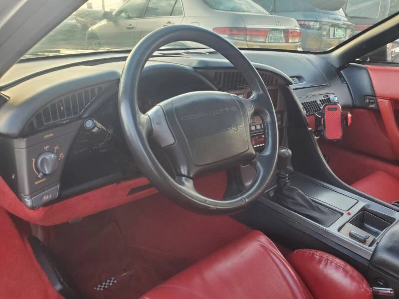 1990 Chevrolet Corvette C4 - Image 16 of 31