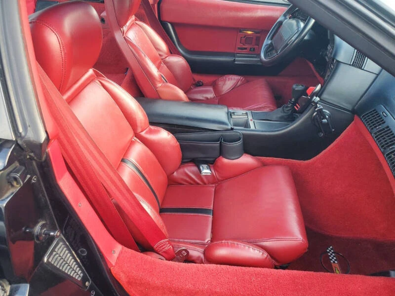 1990 Chevrolet Corvette C4 - Image 18 of 31