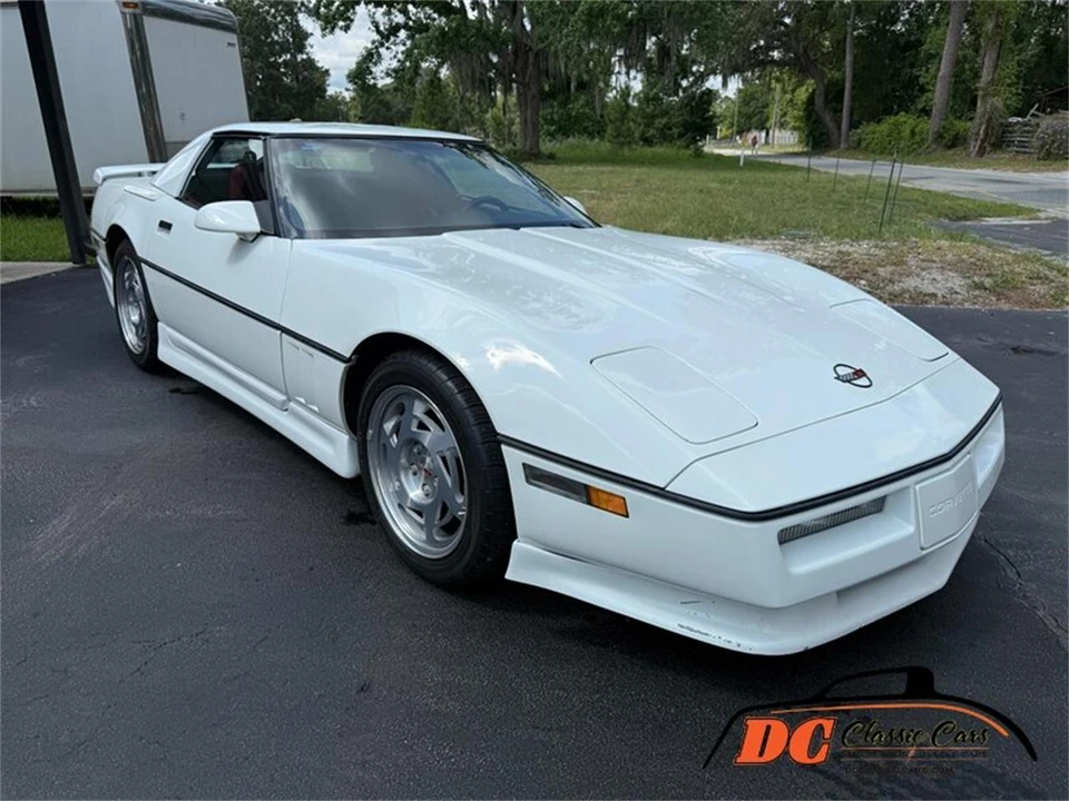 1990 Chevrolet Corvette C4 - Image 8 of 31