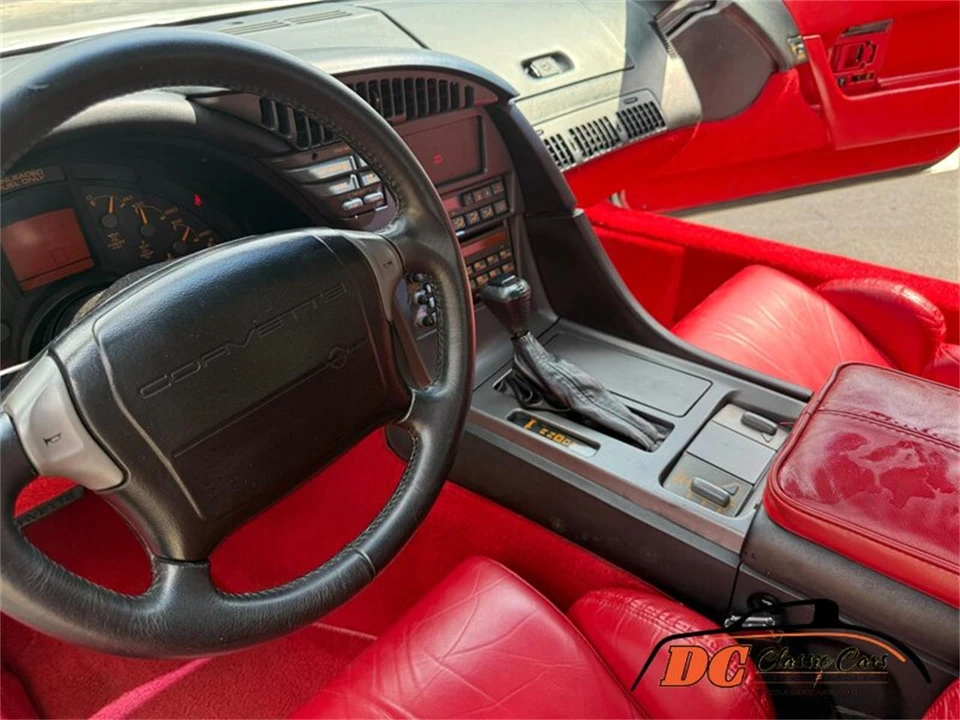 1990 Chevrolet Corvette C4 - Image 14 of 31