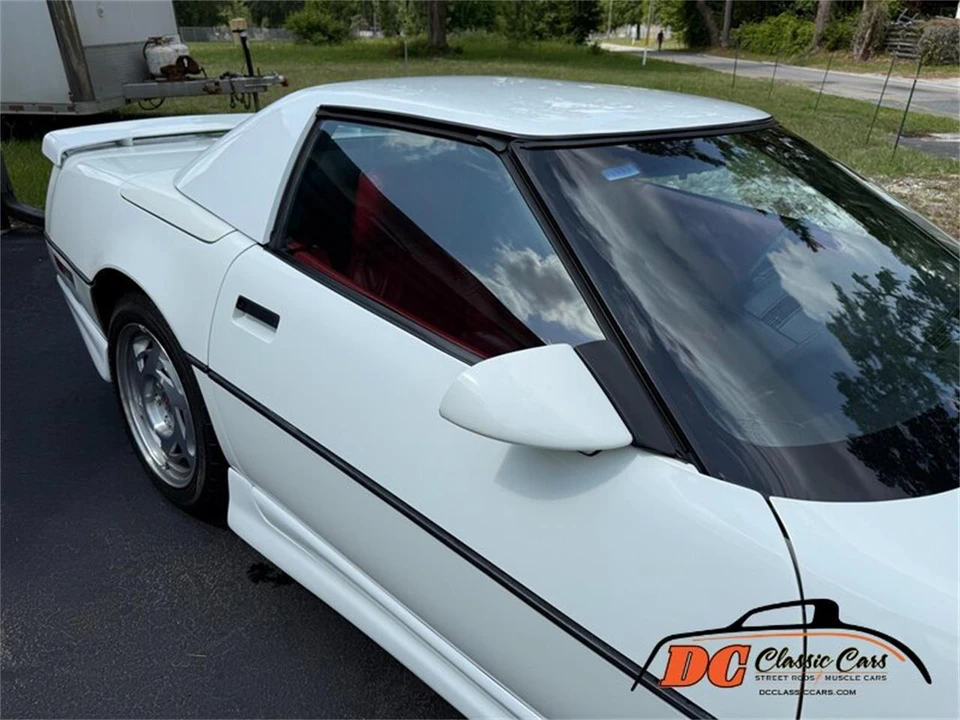 1990 Chevrolet Corvette C4 - Image 10 of 31