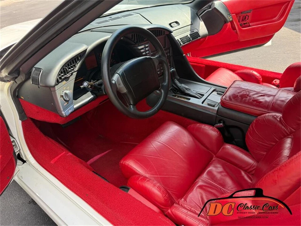 1990 Chevrolet Corvette C4 - Image 13 of 31