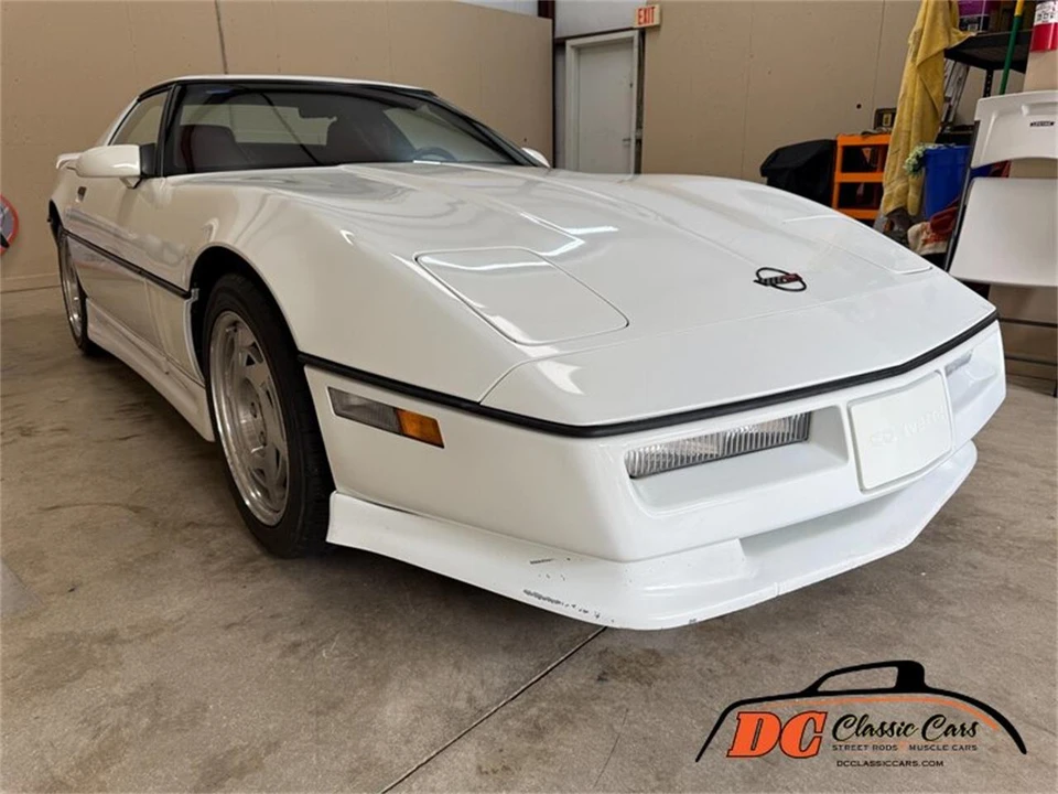 1990 Chevrolet Corvette C4 - Image 21 of 31