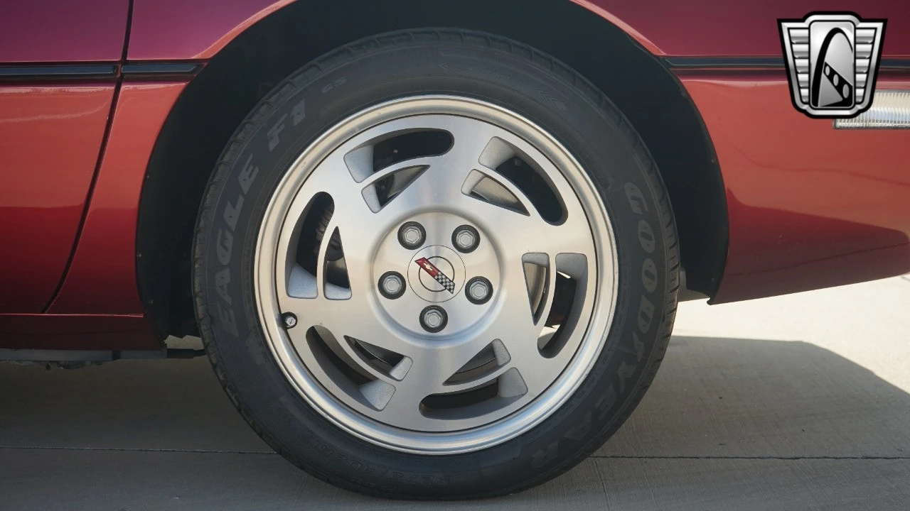 1990 Chevrolet Corvette C4 - Image 11 of 12