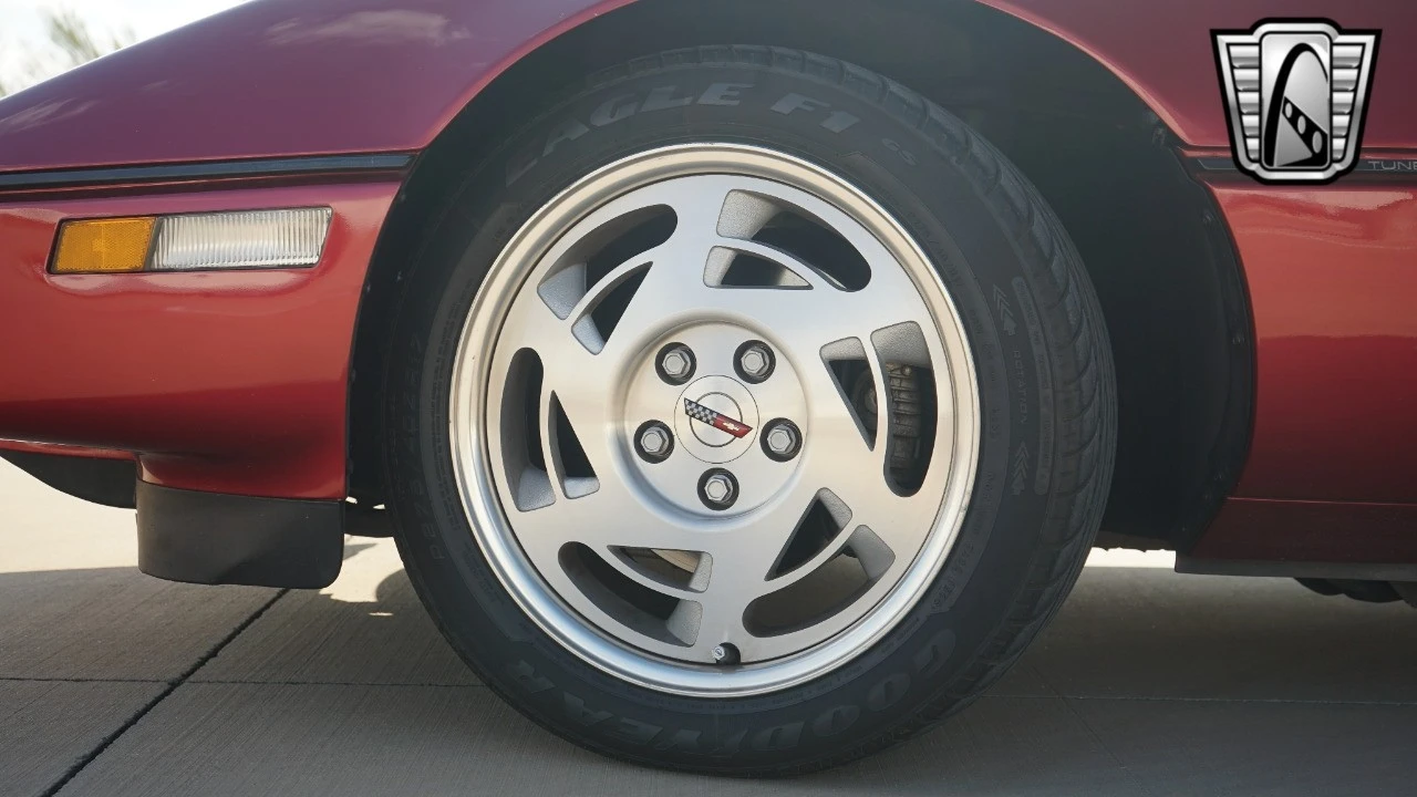 1990 Chevrolet Corvette C4 - Image 10 of 12