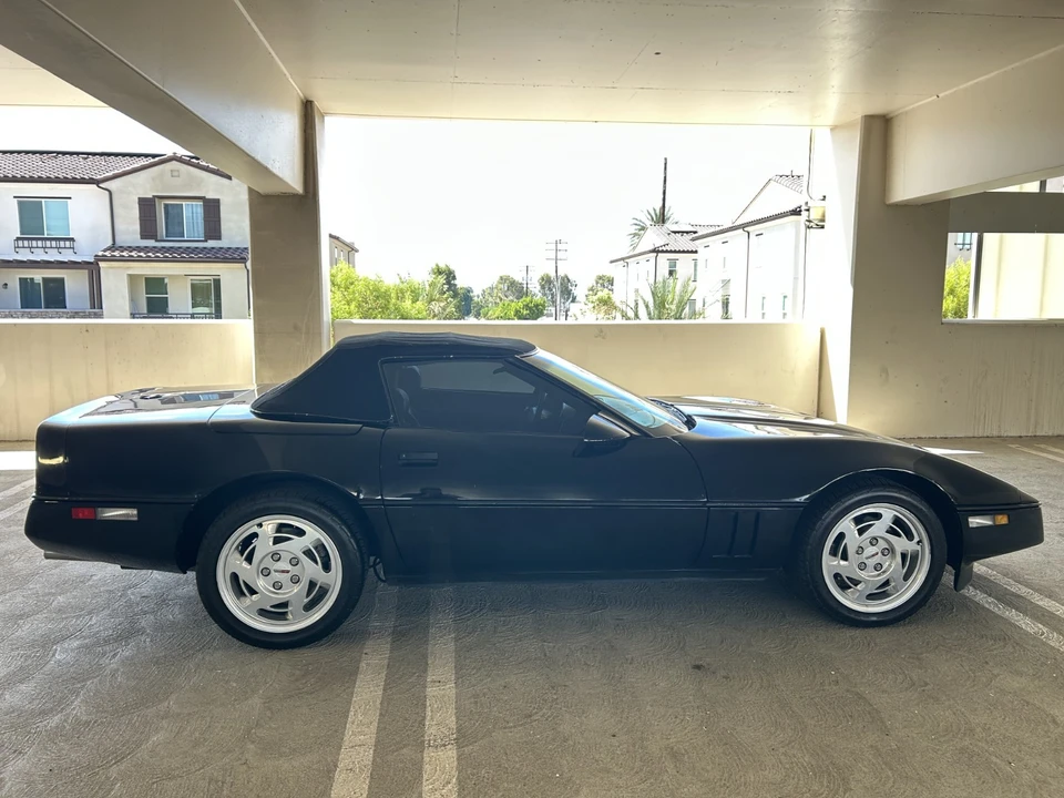 1990 Chevrolet Corvette C4 - Image 11 of 31