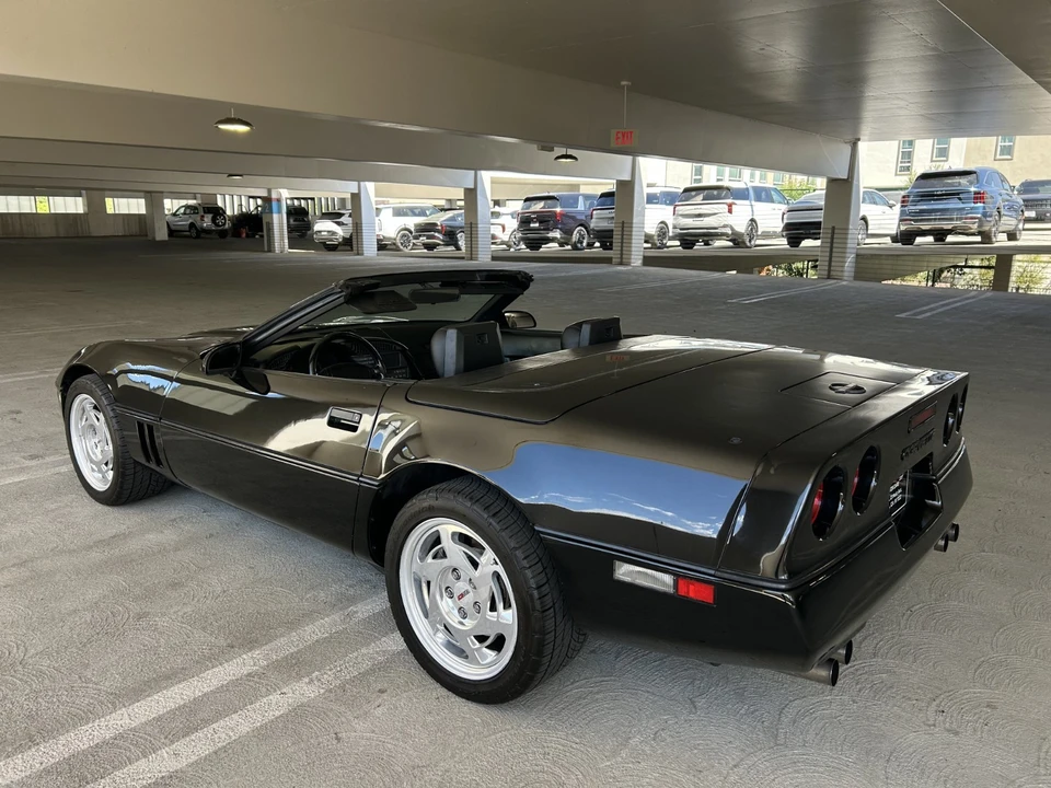1990 Chevrolet Corvette C4 - Image 28 of 31