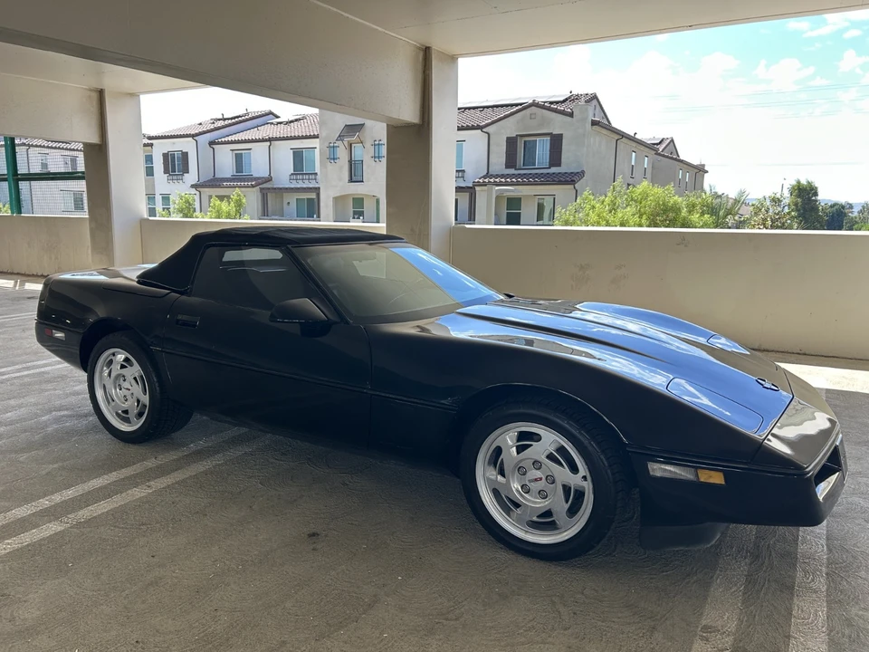 1990 Chevrolet Corvette C4 - Image 12 of 31