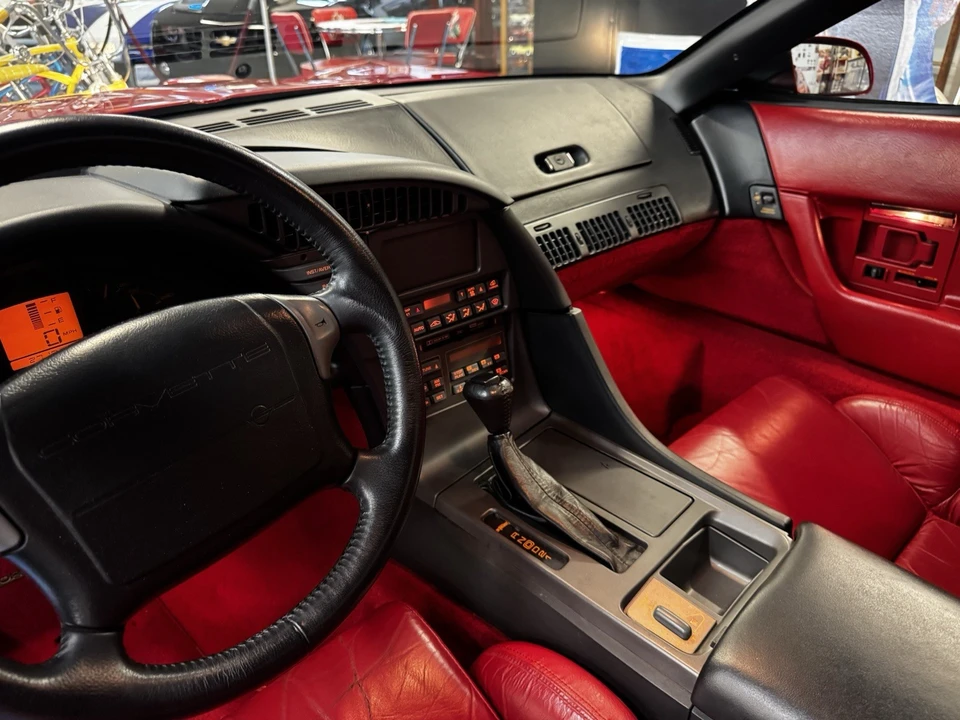1990 Chevrolet Corvette C4 - Image 8 of 9