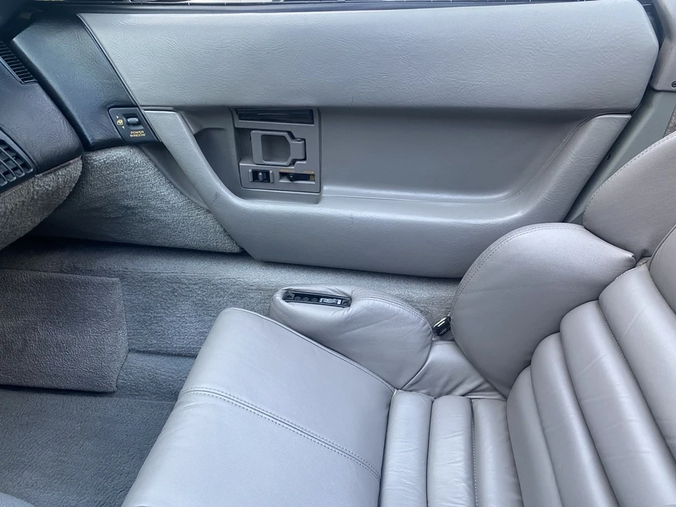 1990 Chevrolet Corvette C4 - Image 7 of 18