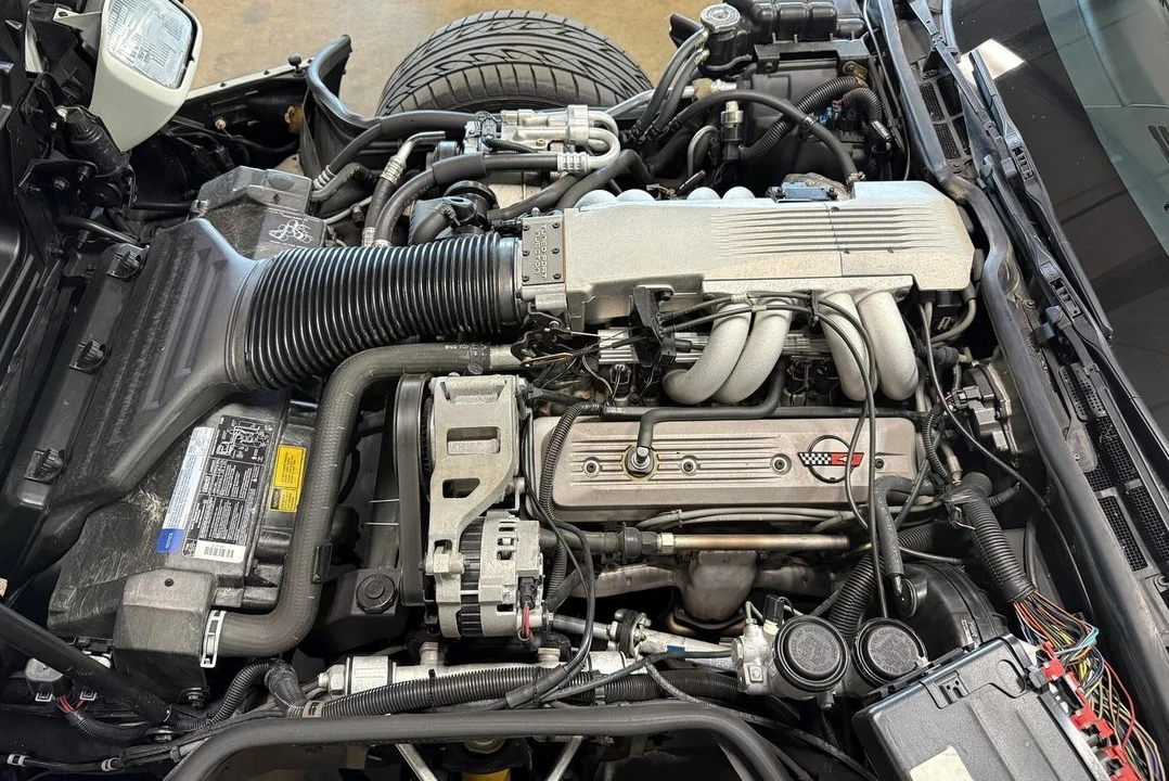 1990 Chevrolet Corvette C4 - Image 7 of 31