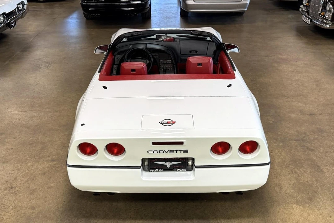 1990 Chevrolet Corvette C4 - Image 26 of 31
