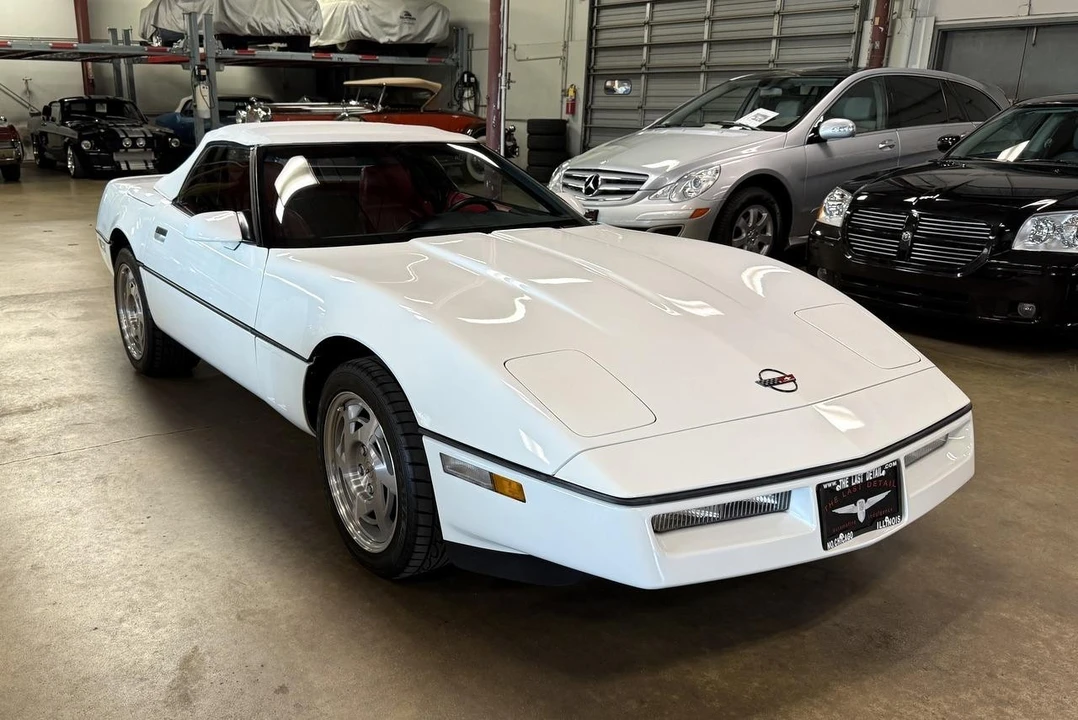 1990 Chevrolet Corvette C4 - Image 31 of 31