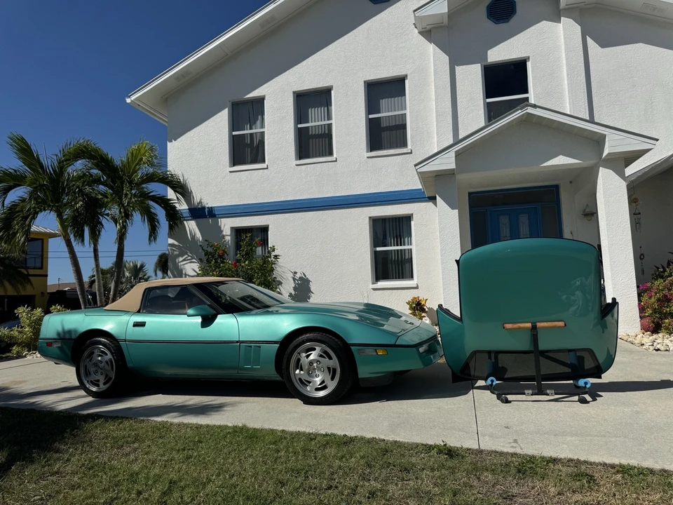 1990 Chevrolet Corvette C4 - Image 17 of 20
