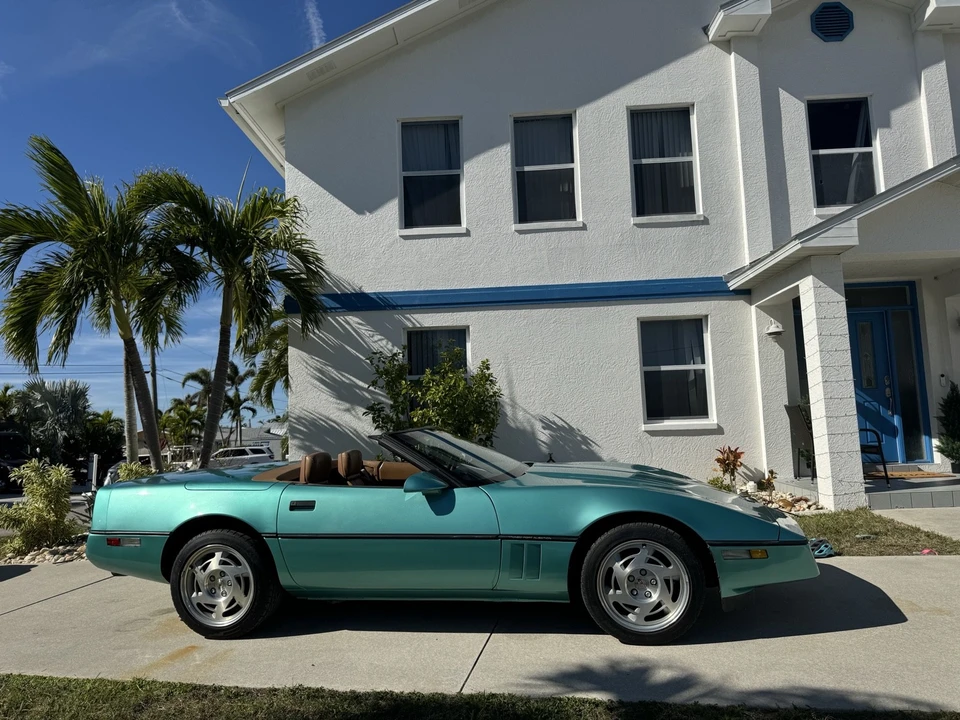 1990 Chevrolet Corvette C4 - Image 11 of 20