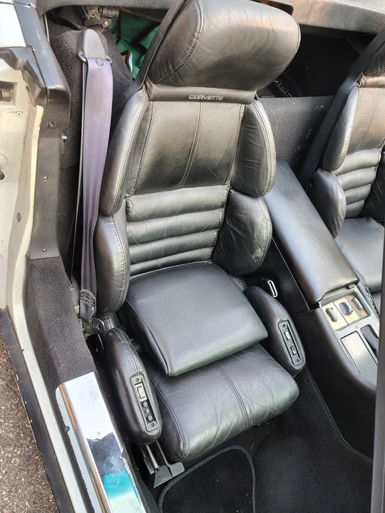 1990 Chevrolet Corvette C4 - Image 11 of 20