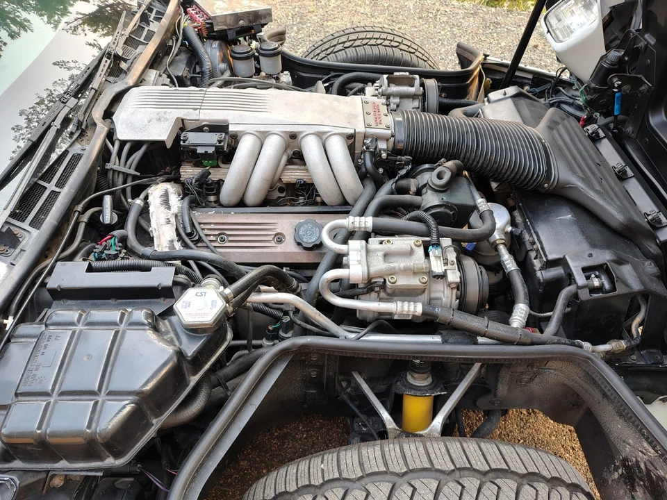 1990 Chevrolet Corvette C4 - Image 15 of 20