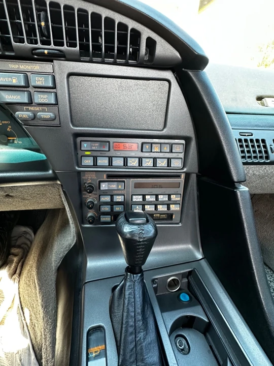 1990 Chevrolet Corvette C4 - Image 6 of 9