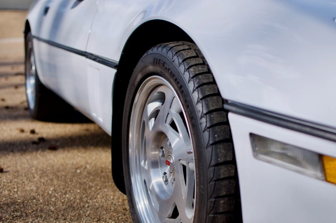 1990 Chevrolet Corvette C4 - Image 2 of 9