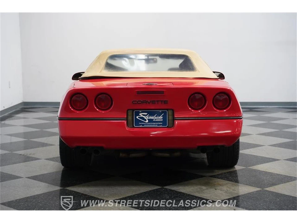 1990 Chevrolet Corvette C4 - Image 24 of 31
