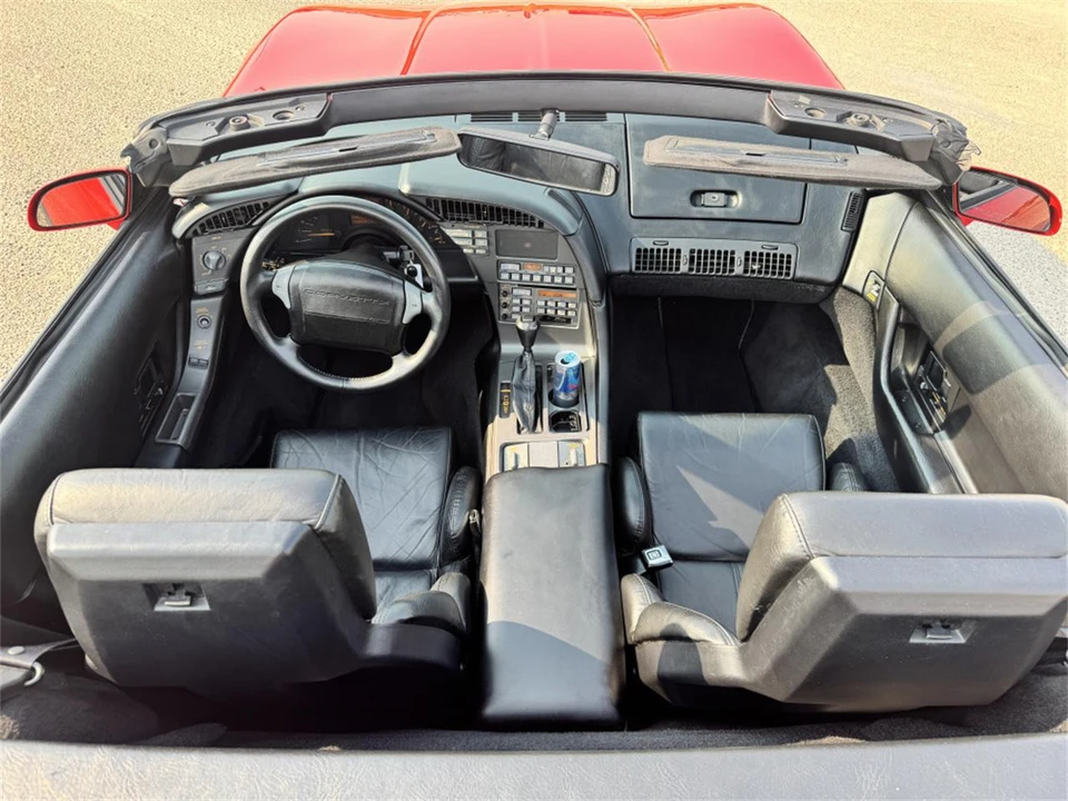 1990 Chevrolet Corvette C4 - Image 14 of 18