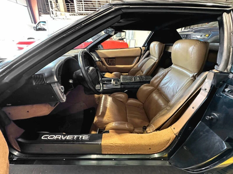 1990 Chevrolet Corvette C4 - Image 8 of 28